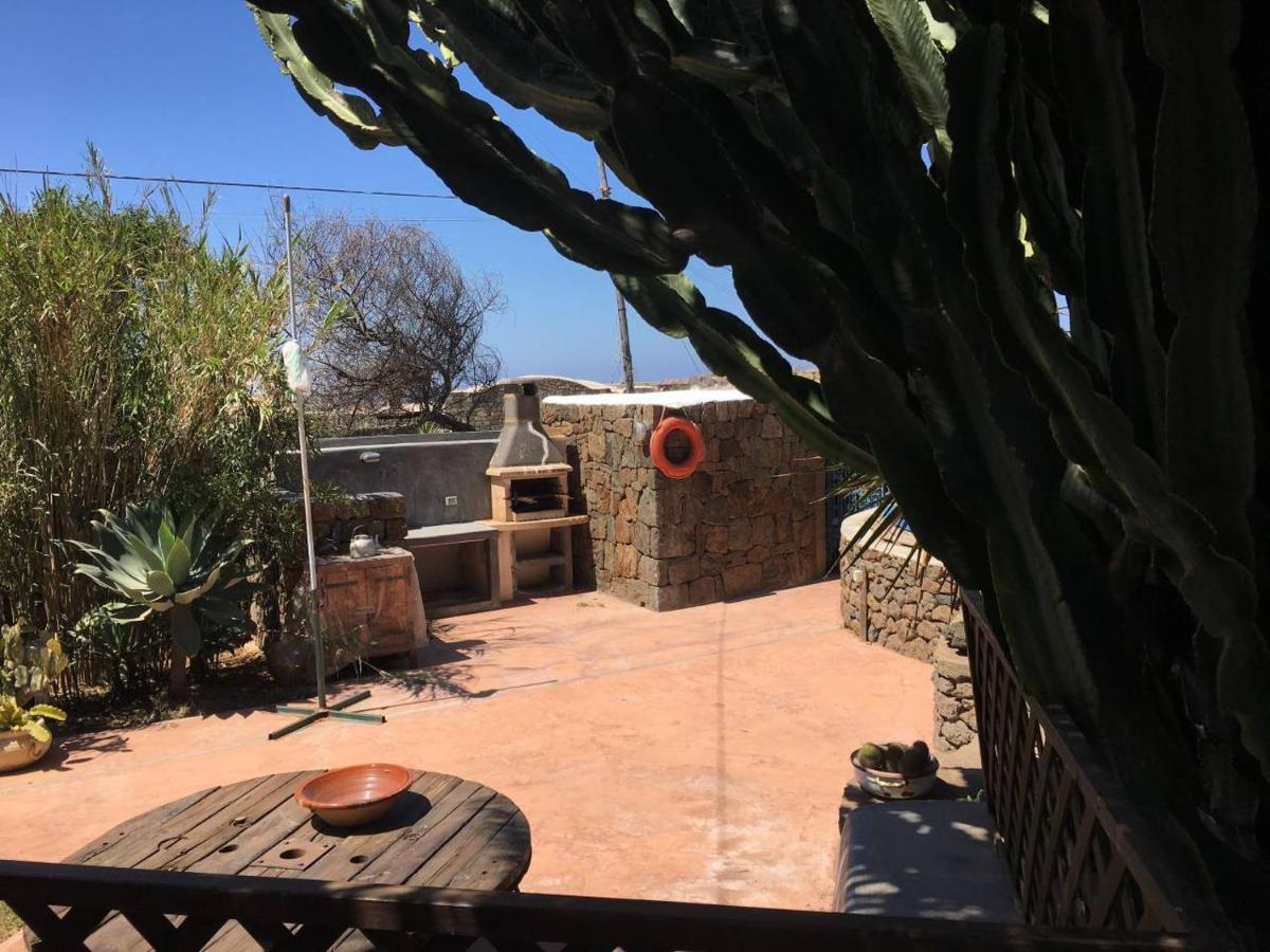 Cactus B&B Le Casette Di Marilena Pantelleria Eksteriør bilde